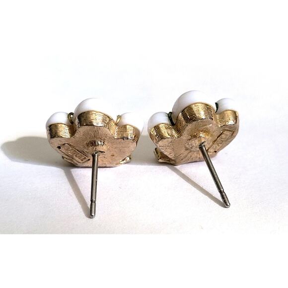 Signed Vintage Avon Earrings Gold Art Deco Gatsby Collection White Shell - Picture 4 of 6